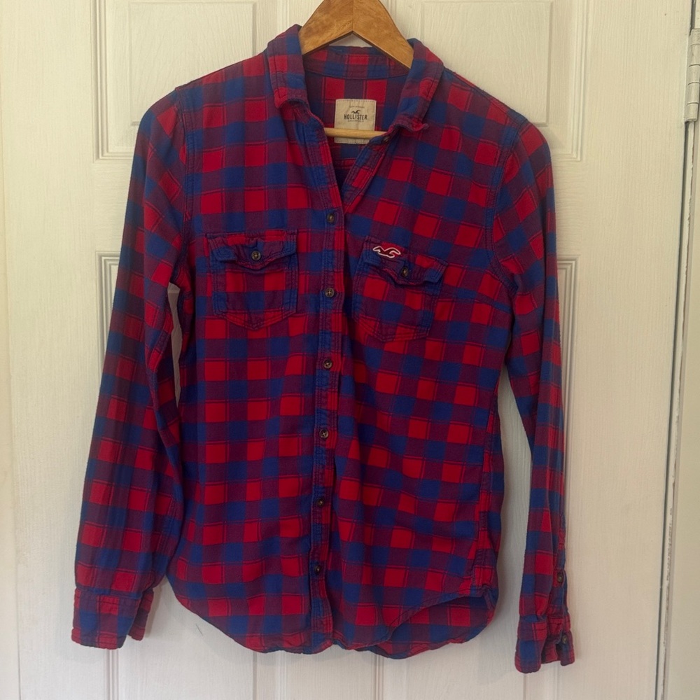 Hollister Red and Blue Flannel Plaid Button-Up Shirt